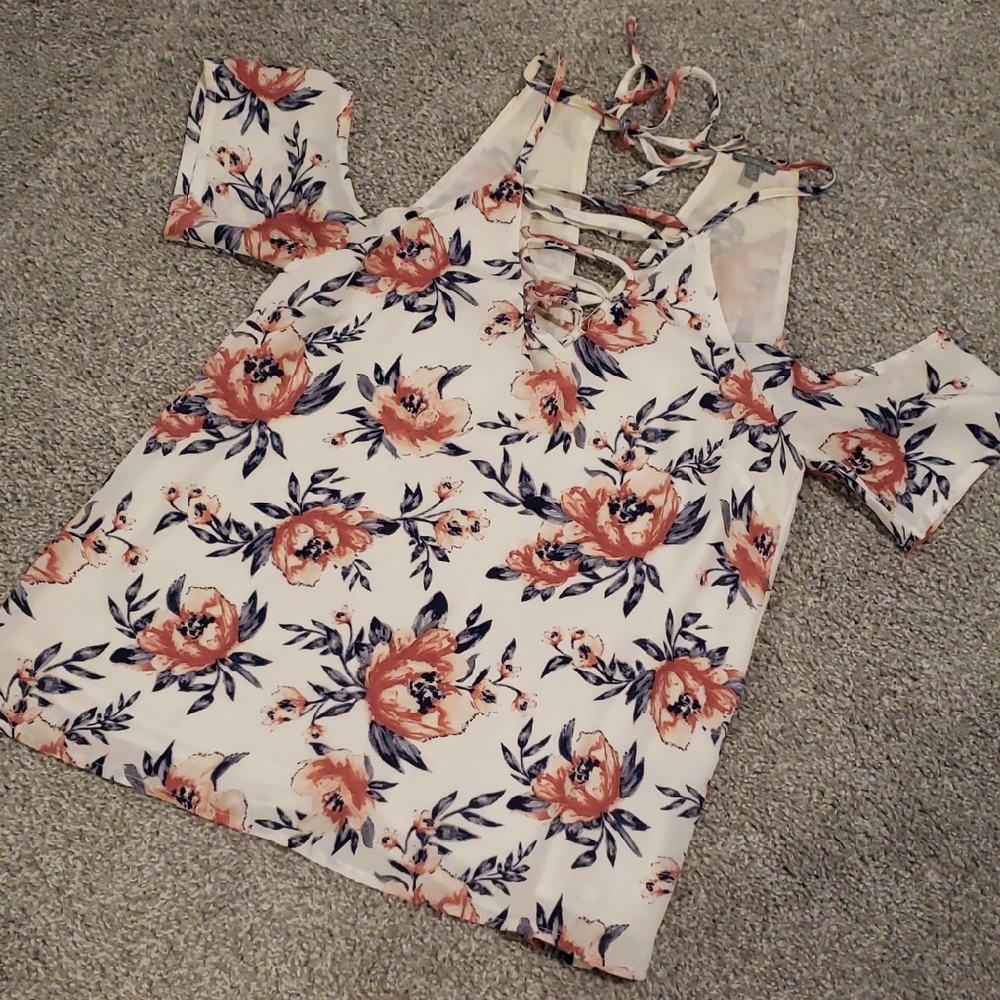 Charlotte Russe Floral Cutout Blouse - Pink and Blue